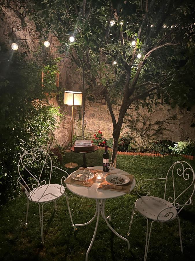 Casa Vayu - Rooms & Garden 나폴리 외부 사진